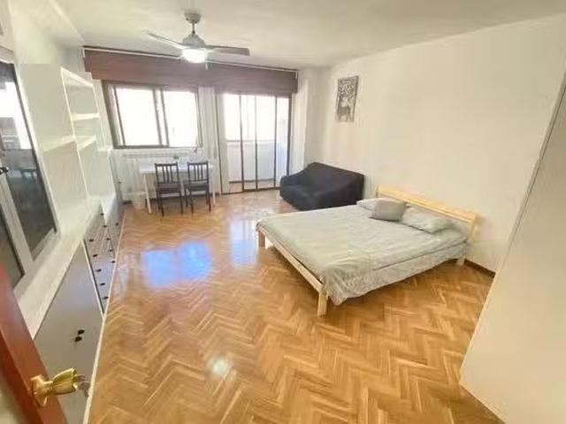 ¡Oferta! Habitación en Calle de Simancas