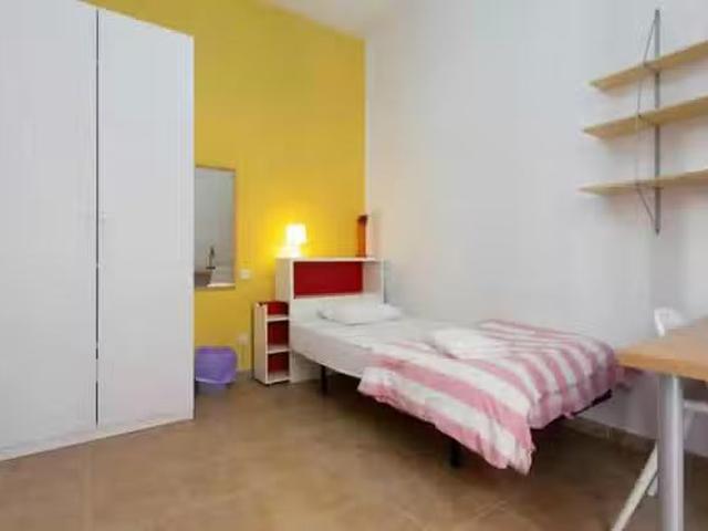 Nuevo Habitación en Calle Mesón de Paredes, Embajadores