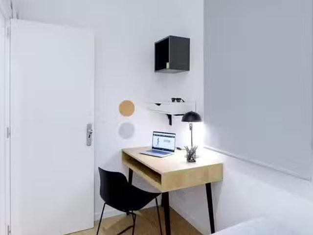 Encantador Habitación en Calle Salamanca, Gran Vía
