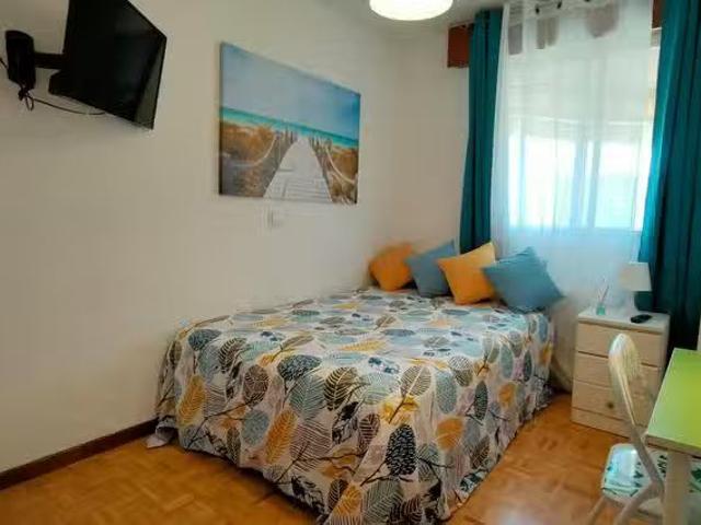 ¡Recién llegado! Habitación en Camino de la Esgaravita, Junta.