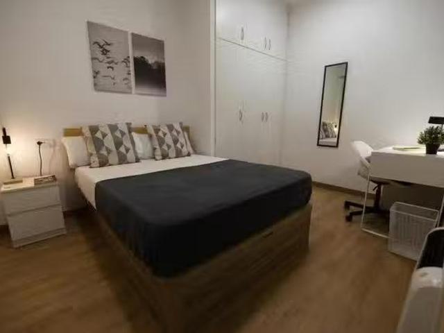 Bonito Habitación en Carrer Occident