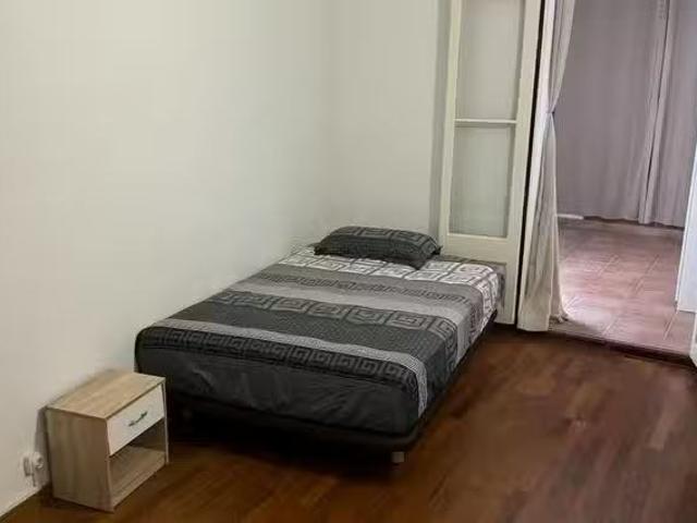 Encantador Habitación en Carrer de Mallorca, Sagrada Familia