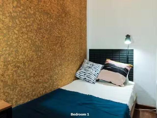 Bonito Habitación en Carrer de Mallorca