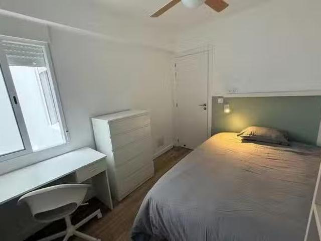 Encantador Habitación en Carrer de Francesc Climent, Jesús
