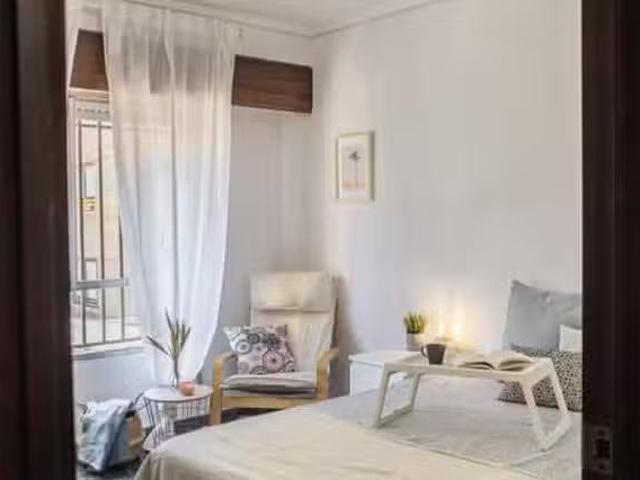 Bonito Habitación en Carrer de Jaume Roig