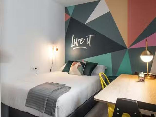 Bonito Habitación en Carrer de la Unió