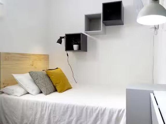 Bonito Habitación en Carrer Gran de Gràcia