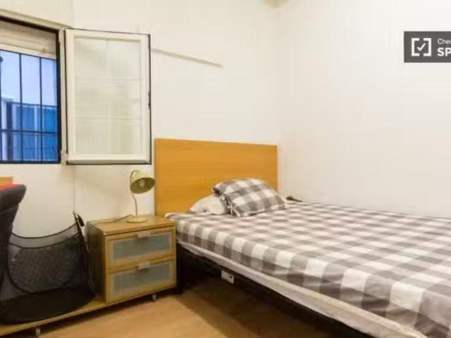 ¡En alquiler! Habitación en alquiler en Universidad, Madrid