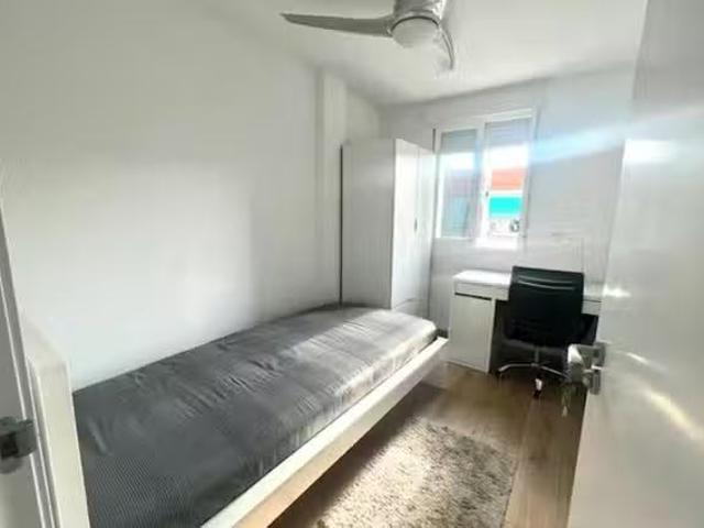 Bonito Habitación en Avenida de las Vascongadas