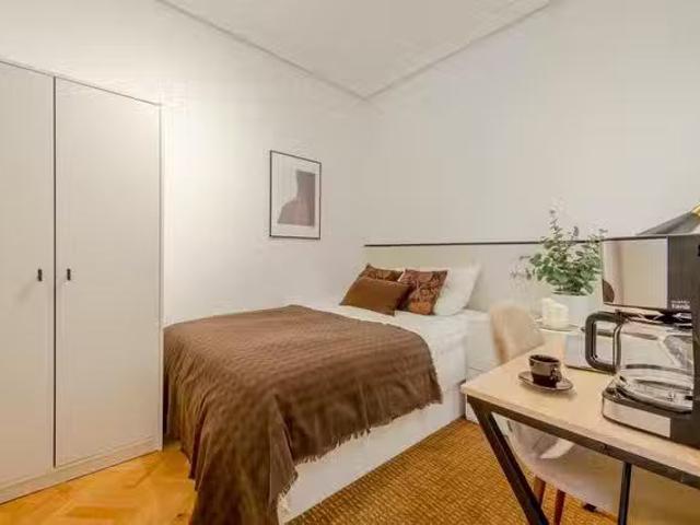 ¡En alquiler! Habitación en Avenida Felipe II, Goya