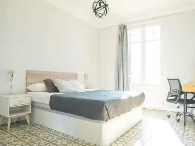 Encantador Habitación en Passeig de Sant Joan, Camp d'en Grass.