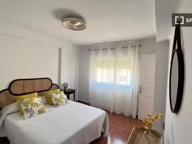 ¡Oferta! Habitación en piso compartido en Málaga