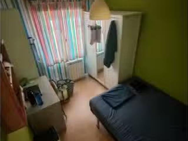 Bonito Habitación en piso de 2 habitaciones en alquiler en Los.