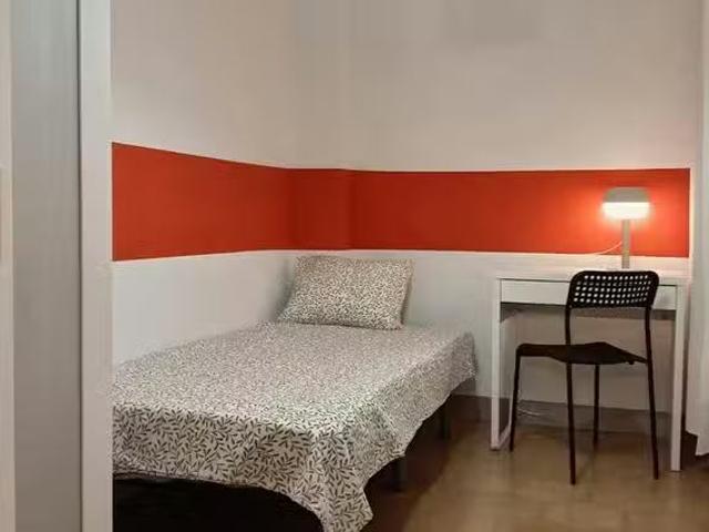 Acogedor Habitación en Plaça del Doctor Letamendi, l'Antiga Es.