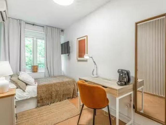 ¡En alquiler! Habitación en Rambla de Méndez Núñez, Casco Anti.