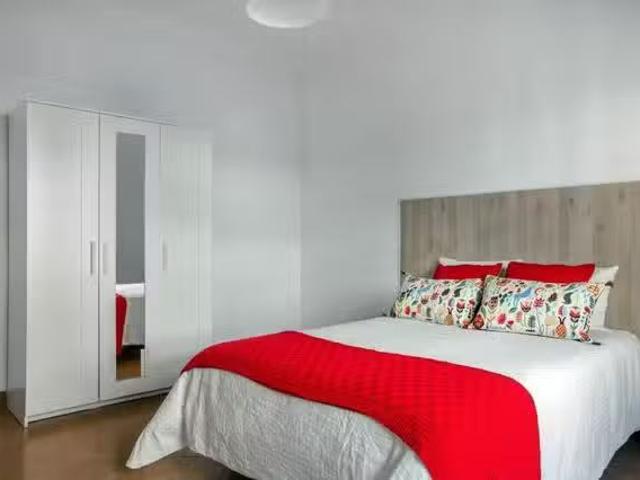 ¡Recién llegado! Habitación en Valencia