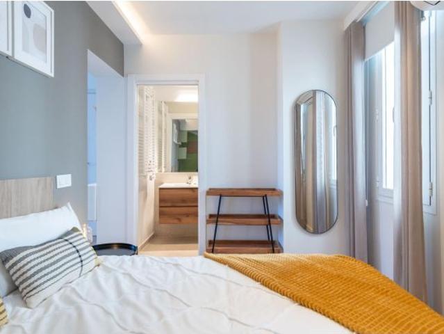 Encantador piso de 1 dormitorio con terraza en edificio co living muy cerca de Atocha para Alquiler