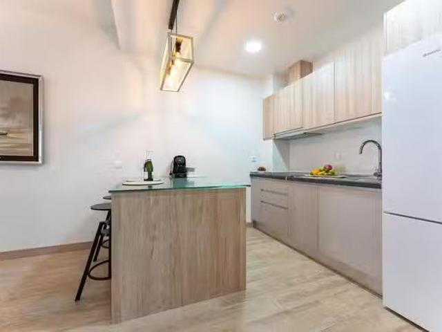 ¡En alquiler! Piso de 1 habitación en Calle Martínez de la Ros.
