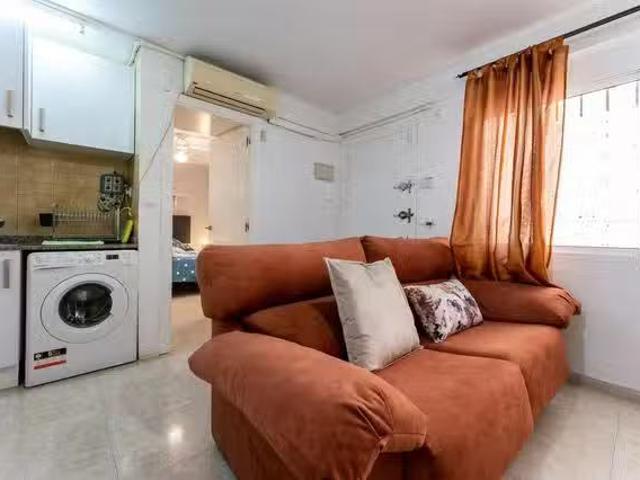 ¡Oferta! Piso de 1 habitación en Calle Conde de Mieres