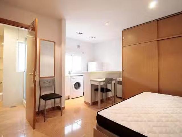 ¡Oferta! Piso de 1 habitación en Calle de Garcilaso
