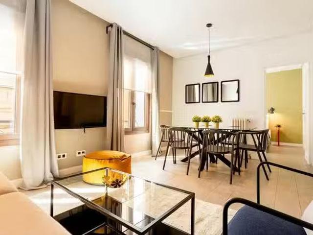 Acogedor Piso de 1 habitación en Calle de Jesús y María, Centro