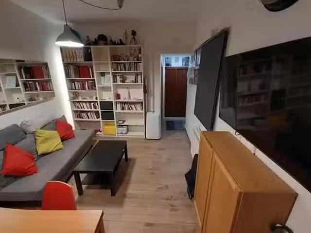 ¡Renta! Piso de 1 habitación en Calle de los Relatores