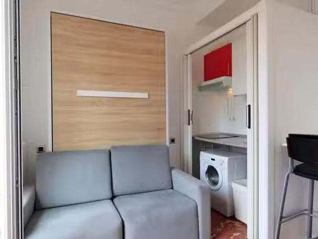 Nuevo Piso de 1 habitación en Calle del General Oráa