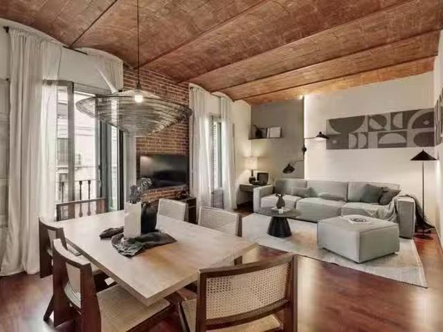 Acogedor Piso de 1 habitación en Carrer d'Enric Granados