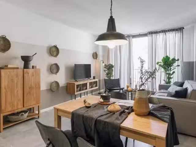 Encantador Piso de 1 habitación en Gran Via de les Corts Catal.