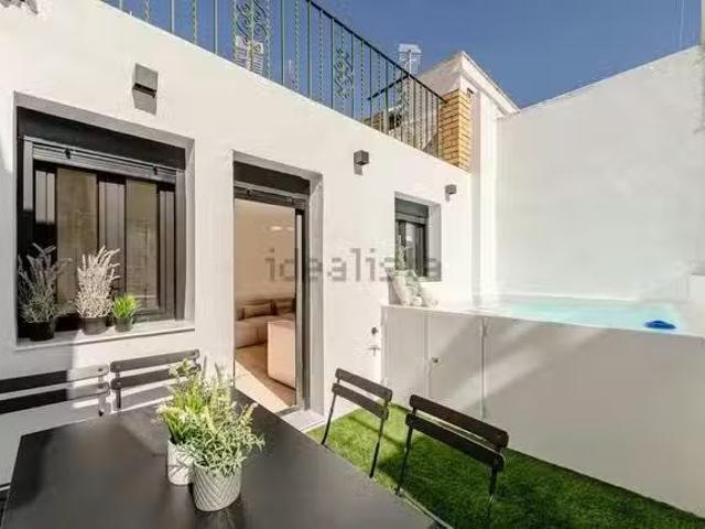 ¡En alquiler! Piso de 1 habitación en San Luis, Casco Antiguo