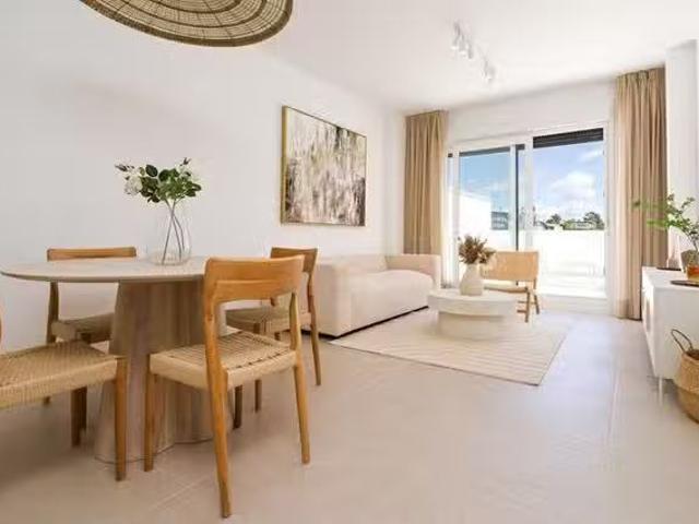 ¡Oferta! Piso de 2 habitaciones en Estepona