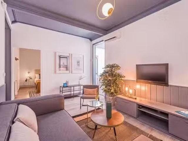 ¡En alquiler! Piso de 4 habitaciones en Barcelona