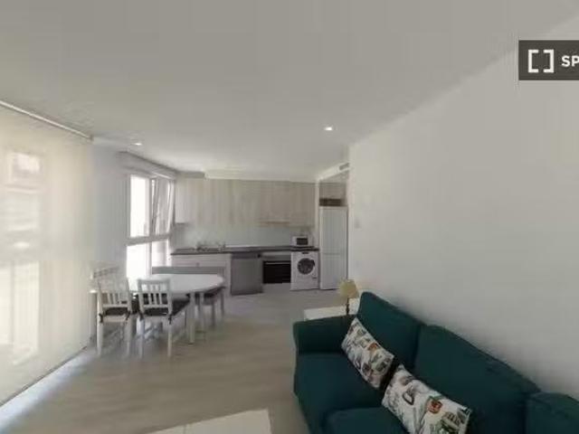 Único Piso en alquiler de 1 dormitorio en Valverde, Madrid