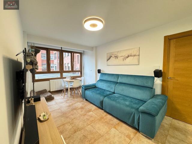 Encantador Piso Semireformado en el Corazón de Barakaldo por €260,000