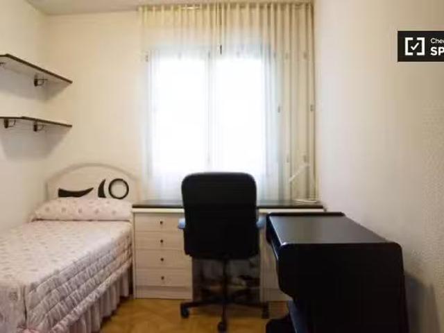 Único Se alquila habitación en piso compartido en Casco Histór.