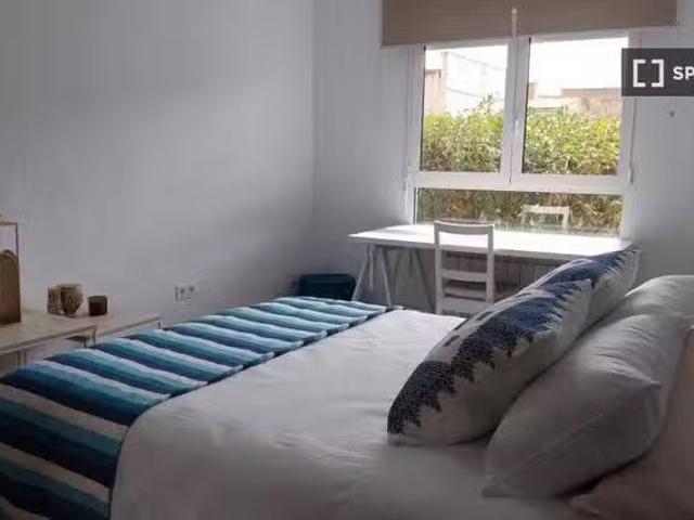 Encantador Se alquila habitación en piso compartido en Alicante