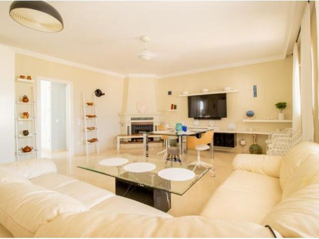 Encantadora villa con piscina y casa de invitados cerca de Nerja
