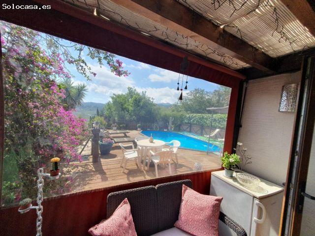 Encantadora Casa de Madera con Piscina, Vistas y Mucho Encanto – Afueras de Monda