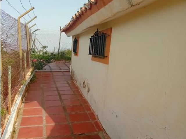 Encantadora Casa de Campo en Elviria, Marbella €300,000