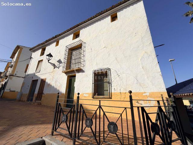 Encantadora Casa de Pueblo en La Nucía