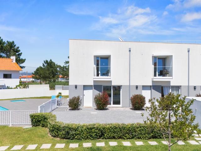Encantadora casa em banda com 3 quartos em Salir do Porto 119m² Tornada e Salir do Porto