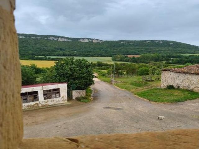 Encantadora Casa en Medina de Pomar ¡Gran Oportunidad por €45,000!