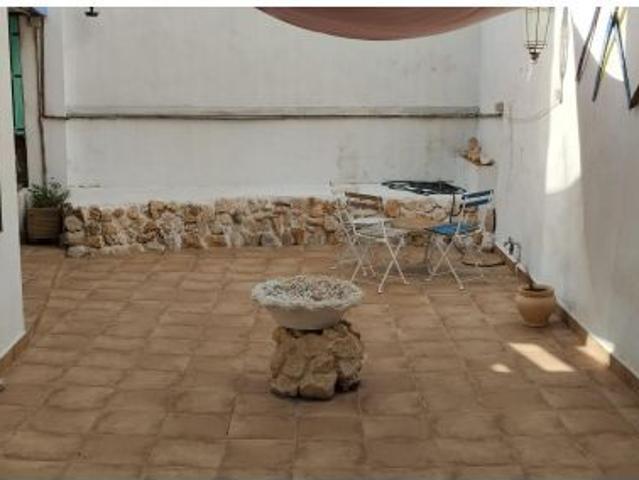 Encantadora Casa en el Corazón de Pego por €299,000