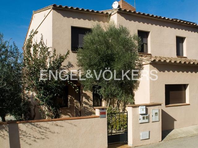 Encantadora casa en el pintoresco pueblo de Vilamaniscle 148m² Vilamaniscle