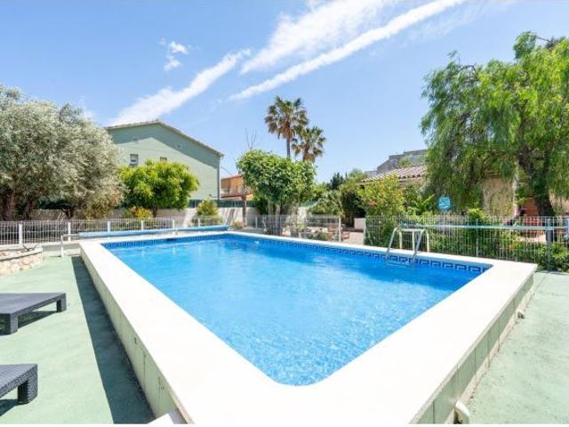 Encantadora Casa en Platja de Mont Roig