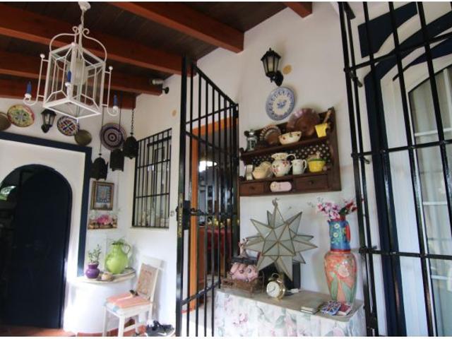 Encantadora casa en venta en Coín – ¡Una joya única con espectaculares vistas!
