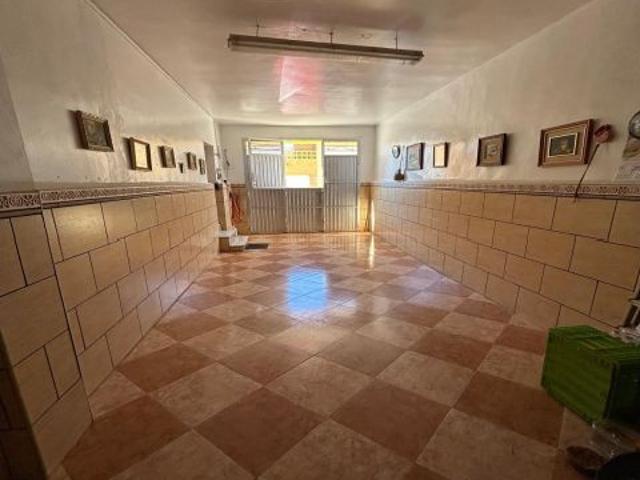 Encantadora Casa en Vicar: Espacio y Confort a tu Alcance
