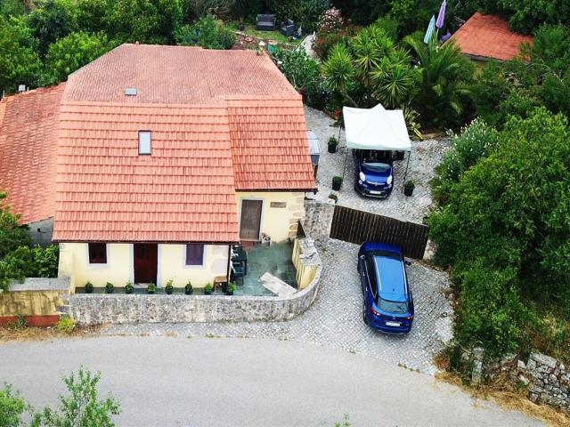 Encantadora casa independente com 3 quartos numa excelente l. 50m² Ansião