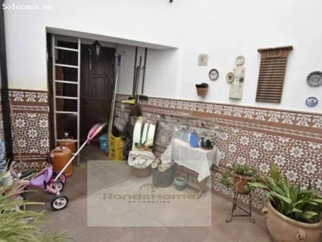 Encantadora casa independiente en el casco histórico de Ronda con terraza y