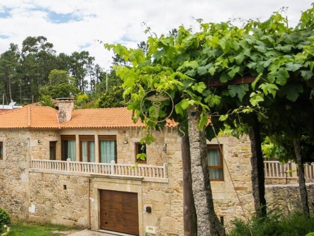 Encantadora casa rural de piedra totalmente reformada, en Valenca do Miño